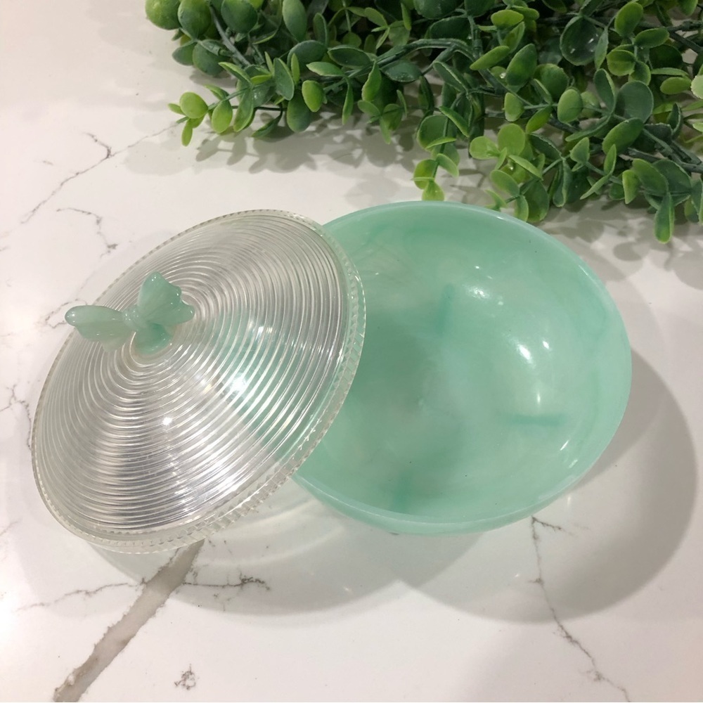 VTG 1950s plastic covered tray mint green and clear colouring ribbed EUC bow top